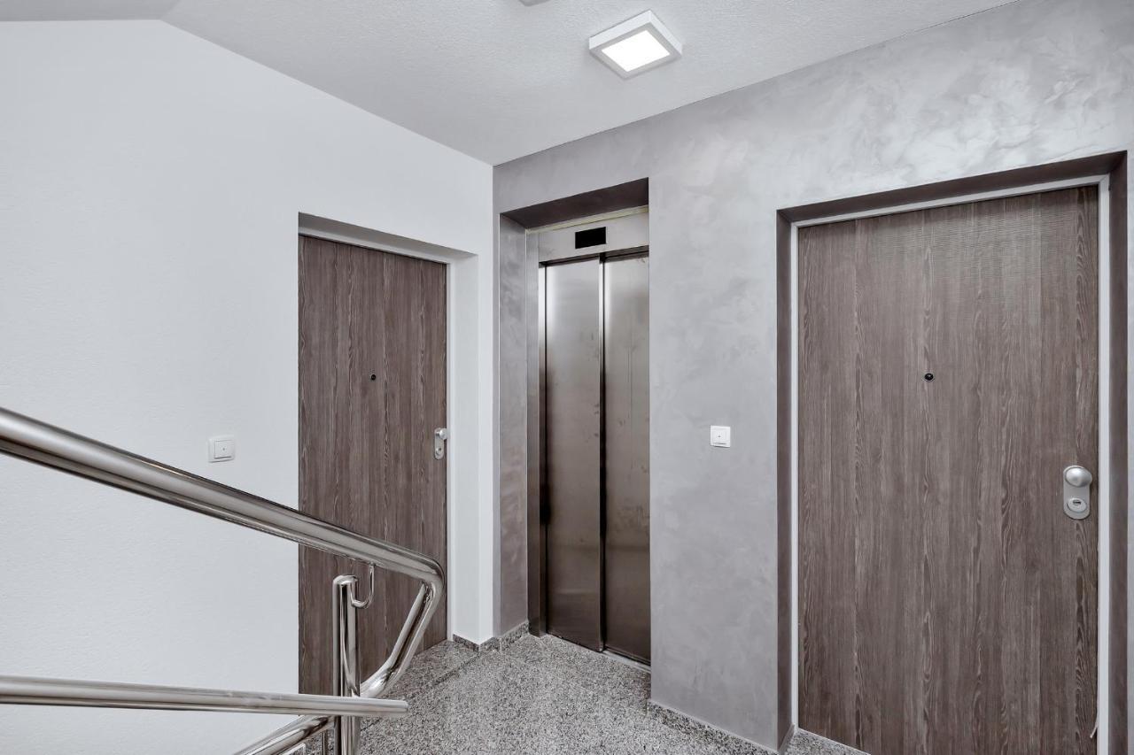 Luxury Apartment Macola Free Beach Parking Μακάρσκα Εξωτερικό φωτογραφία