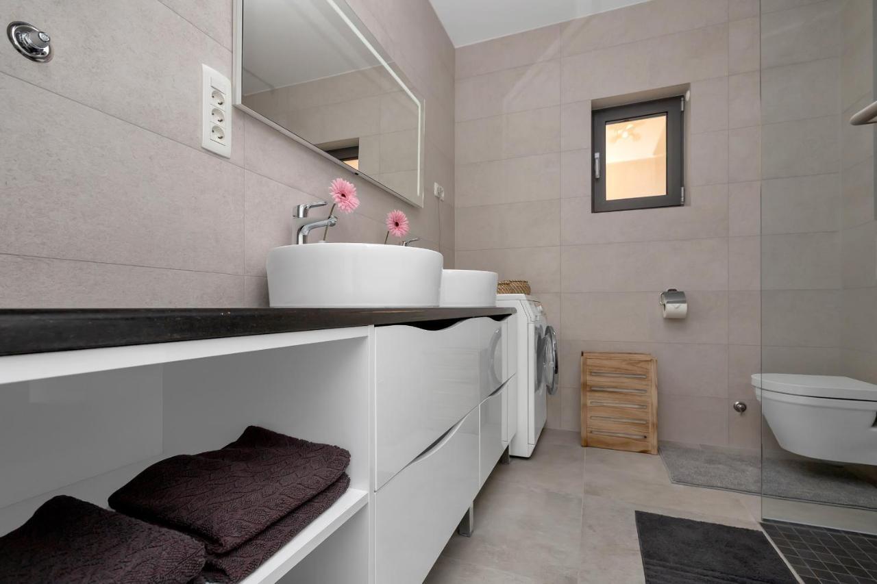 Luxury Apartment Macola Free Beach Parking Μακάρσκα Εξωτερικό φωτογραφία