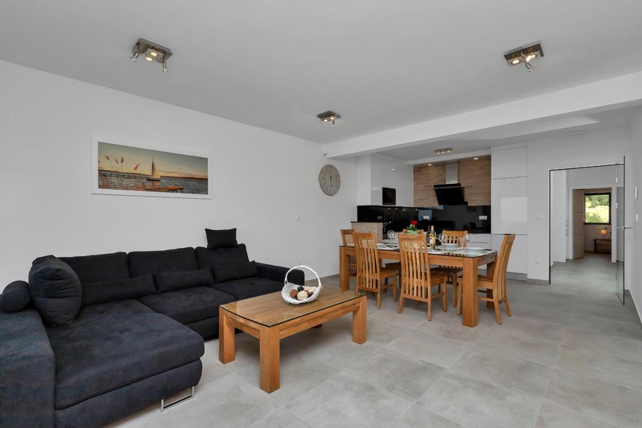 Luxury Apartment Macola Free Beach Parking Μακάρσκα Εξωτερικό φωτογραφία